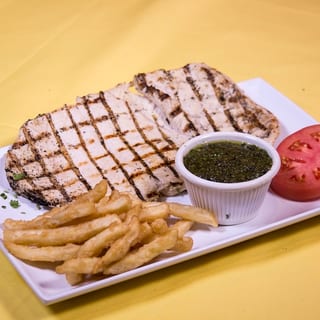 Grilled Chicken Breast with arroz