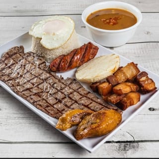 Bandeja Paisa Carne Asada Grill