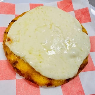 Arepa De Chocolo Con Queso